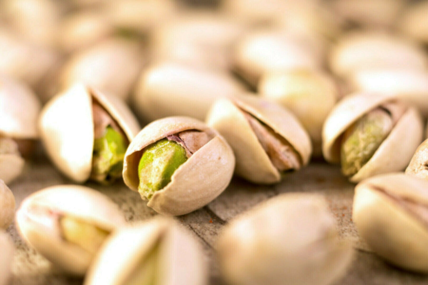 濃厚ピスタチオロールケーキ1本